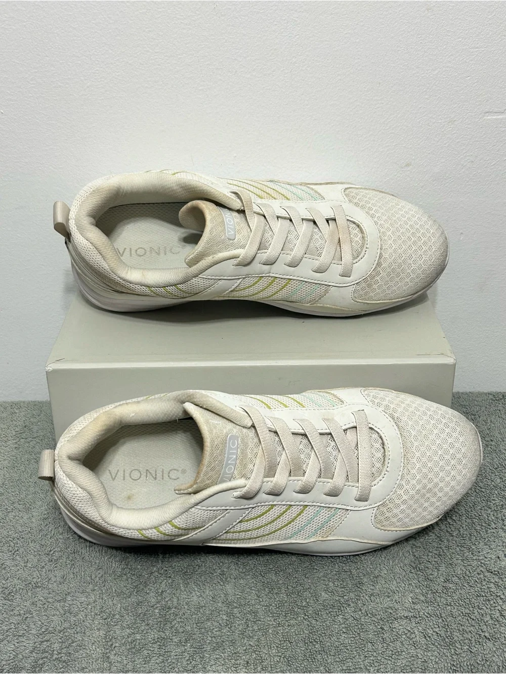 Vionic Ruvi Gored Lace Sneakers Cloud Womens Size 9